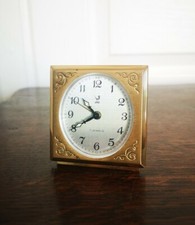 Ancien Petit Réveil JAZ 7 Jewels Système Mécanique Métal Doré H.7cm Vintage