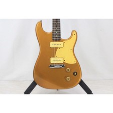 Guitare électrique FENDER