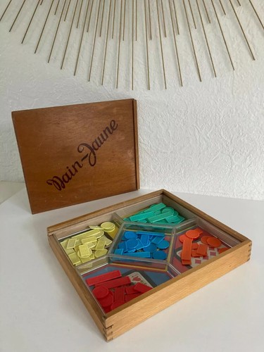 Ancien jeu de société - ⚜,