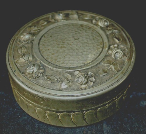 Belle boîte étain art - belle, en