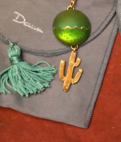Pendentif cactus daum par - daum,
