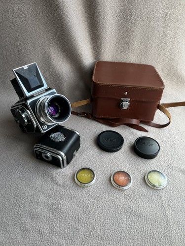 Appareil photo moyen - , format