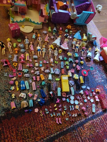 Gigantic polly pocket - polly,