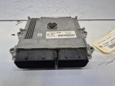 Calculateur moteur PEUGEOT 208