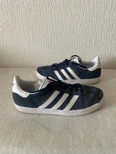 Adidas Gazelle bleu marine et
