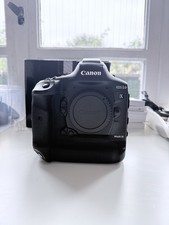 Canon EOS-1DX Mark III état neuf 200 clics