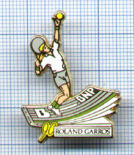 Pin's Arthus Bertrand PARIS tennis Roland Garros 1990 Joueur BNP 90 Le chéquier