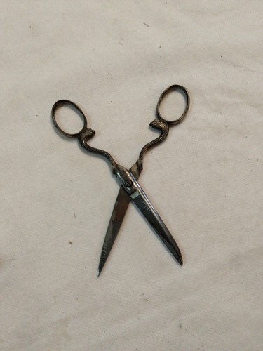 Lot ciseaux couture anciens - lot,