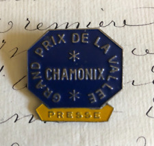 French 50s Blue Yellow Enamel Grand Prix de la Vallee CHAMONIX Ski Press Pinback