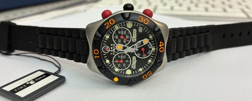 Chronographe time force montre - chronographe,