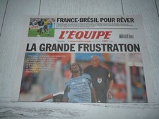 EQUIPE 20-05 2004 FOOTBALL