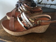 Sandales Les Tropéziennes par M.Belarbi plateforme liège et lanières cuir P:38