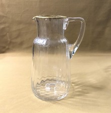 ancien pichet / broc DAUM en verre côtelé et doré 23cm ( côtes or dorure ducal )