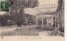 Carte postale ancienne ALLIER VICHY 327 la Véranda du casino timbrée 1923