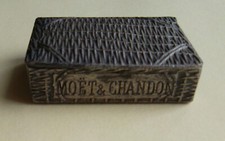 MOET & CHANDON - Ancienne boite d'allumettes  pyrogène publicitaire -