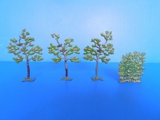 PLAT D'ETAIN  : DECORS   PETITS ARBRES et 1 VEGETATION  pour diorama quiralu cbg