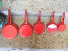 Série de 5 CASSEROLES  ROUGES Vintage en tole émaillée
