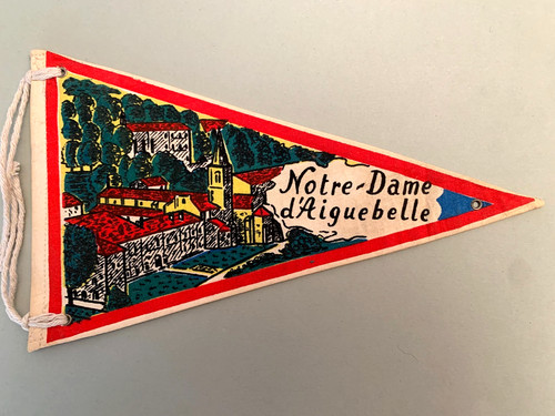 Fanion notre dame aiguebelle - notre-dame, d'aiguebelle