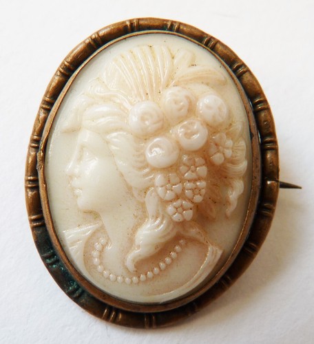 Broche camée porcelaine - , 19e