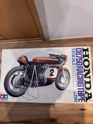 Tamiya honda cb750 racing - 1/6,