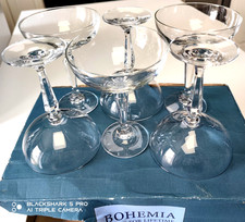 SERVICE 6 COUPES à CHAMPAGNE