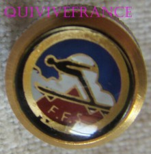 SK2532 - INSIGNE BADGE FEDERATION FRANÇAISE DE SKI