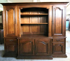 Important Buffet Bibus Vintage Rustique en bois massif vers 1980