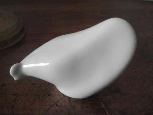 Poule porcelaine blanche