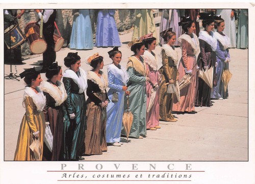 Arles costumes et - 13,