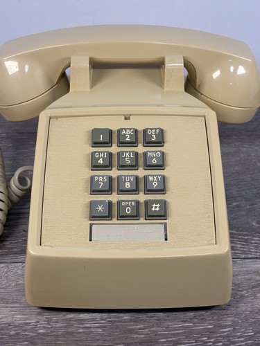 Vintage itt beige - itt, button