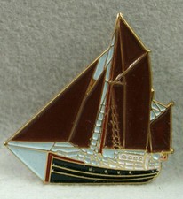 Pin's "Vieux gréement" -