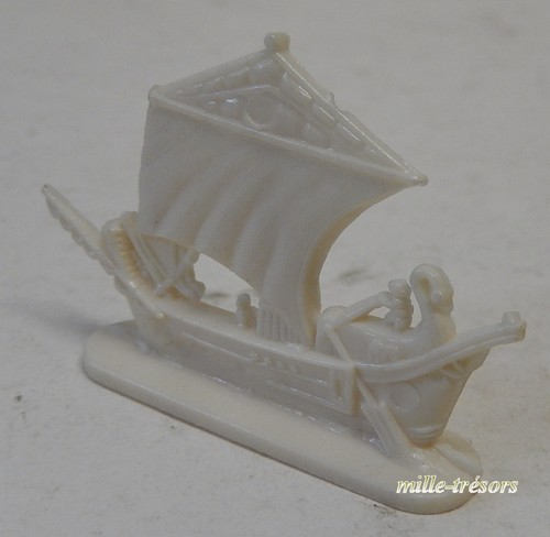 Figurine publicitaire bateau - publicitaire,