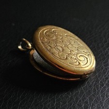 Pendentif reliquaire ancien