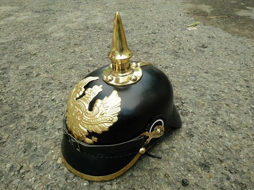 Casque pickelhaube cuir - pickelhaube,