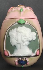 Boîte à bijoux en porcelaine