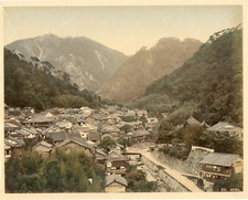 Japon, Arima Vintage albumen print.  Tirage albuminé aquarellé  21x27  Cir