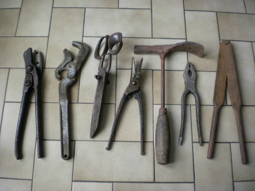 Outils anciens divers - ,