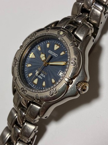 Montre quartz pour - à,