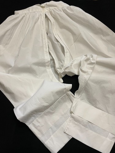 Ancienne culotte fendue - culotte,