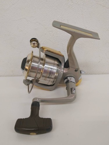 Daiwa emblem 2500ia old - daiwa,