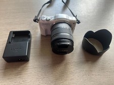 Panasonic Lumix DMC-GF3 avec Lumix G Vario 14-42mm