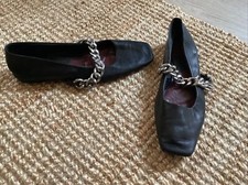 Ballerines ZARA pointure 39 cuir noir chaîne bon état 