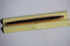 Stylo plume UNIC plaqué or