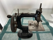  JOUET ANCIEN EN MÉTAL