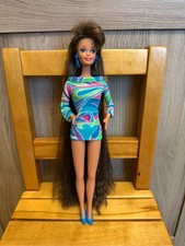 Barbie totally haïr brune