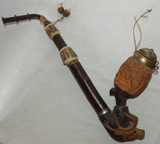 Ancienne PIPE allemande, en BOIS sculpté (décor chasse, chevreuil et cerf)