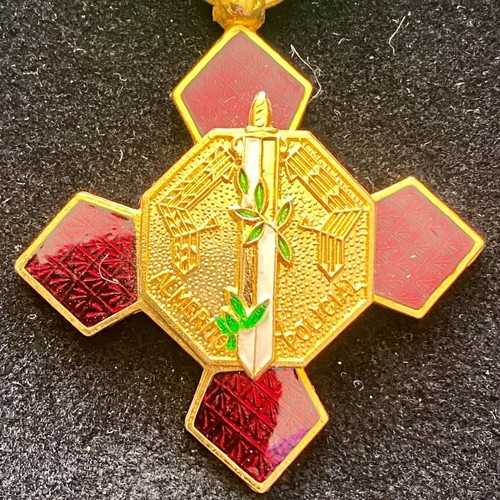 Croix mérite la - de,