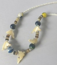 collier rétro déco dauphin