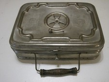 ANCIENNE CHAUFFERETTE EN