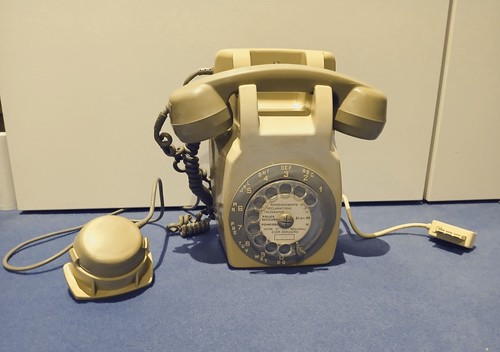 1972 téléphone mural - 1972,